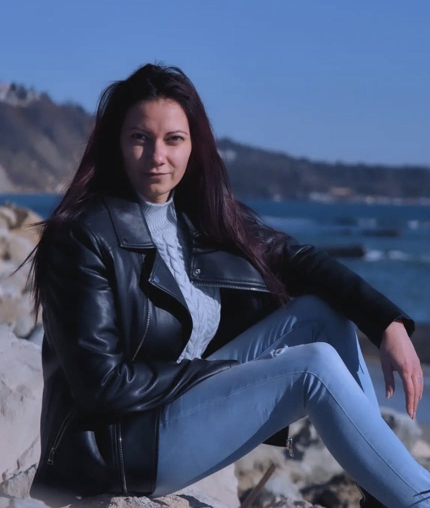 яница — детегледачка в Варна